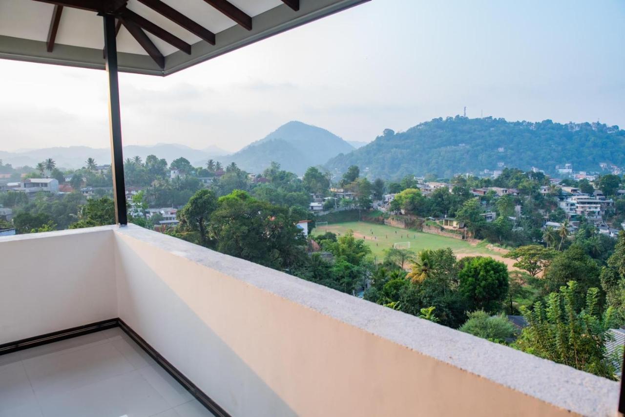 Sky Edge Homestay Κάντι Εξωτερικό φωτογραφία